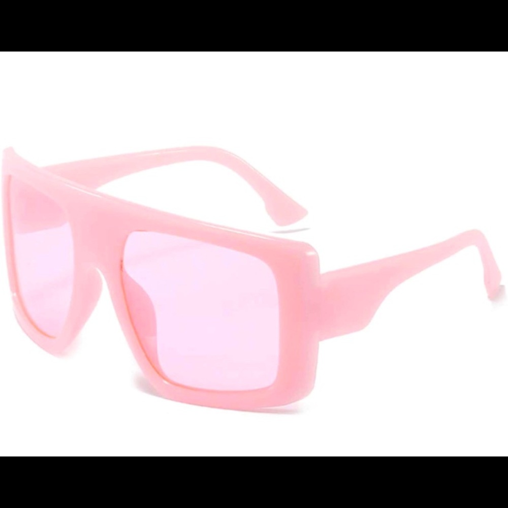 DIOR OVERSIZED TYPE SHADES, BABY PINK!